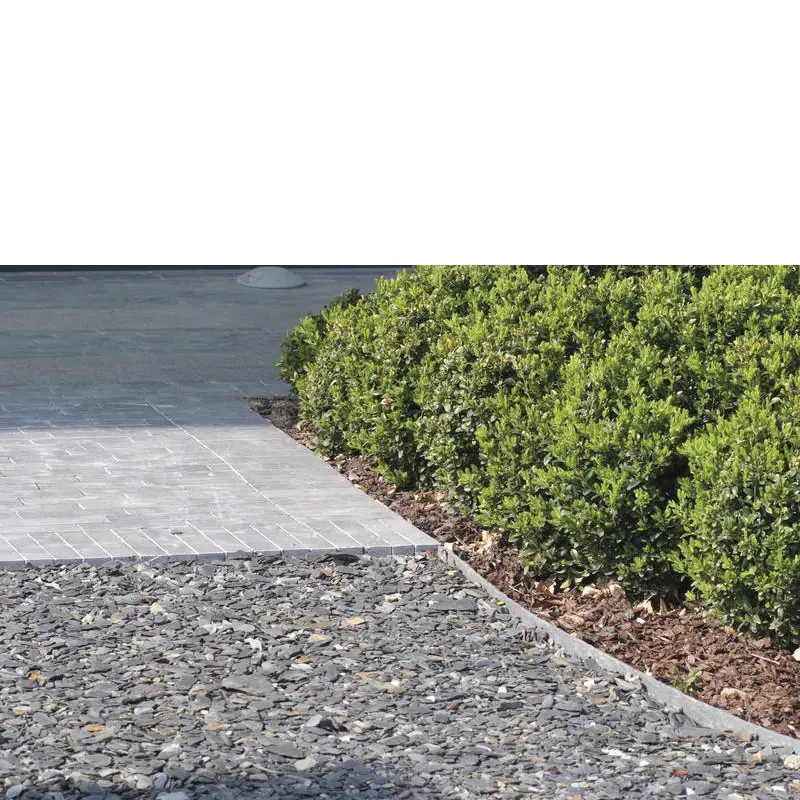  kantbånd 14 cm som skiller plen og grus