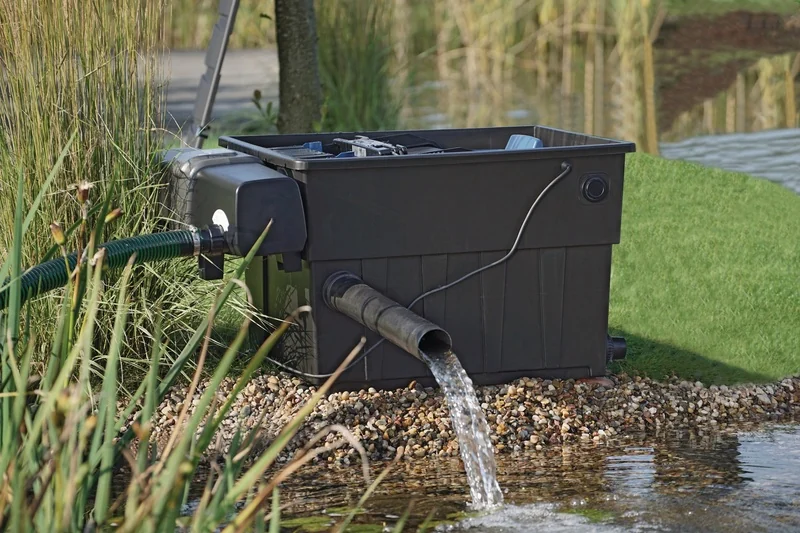 OASE BioTec ScreenMatic² i bruk ved damkanten