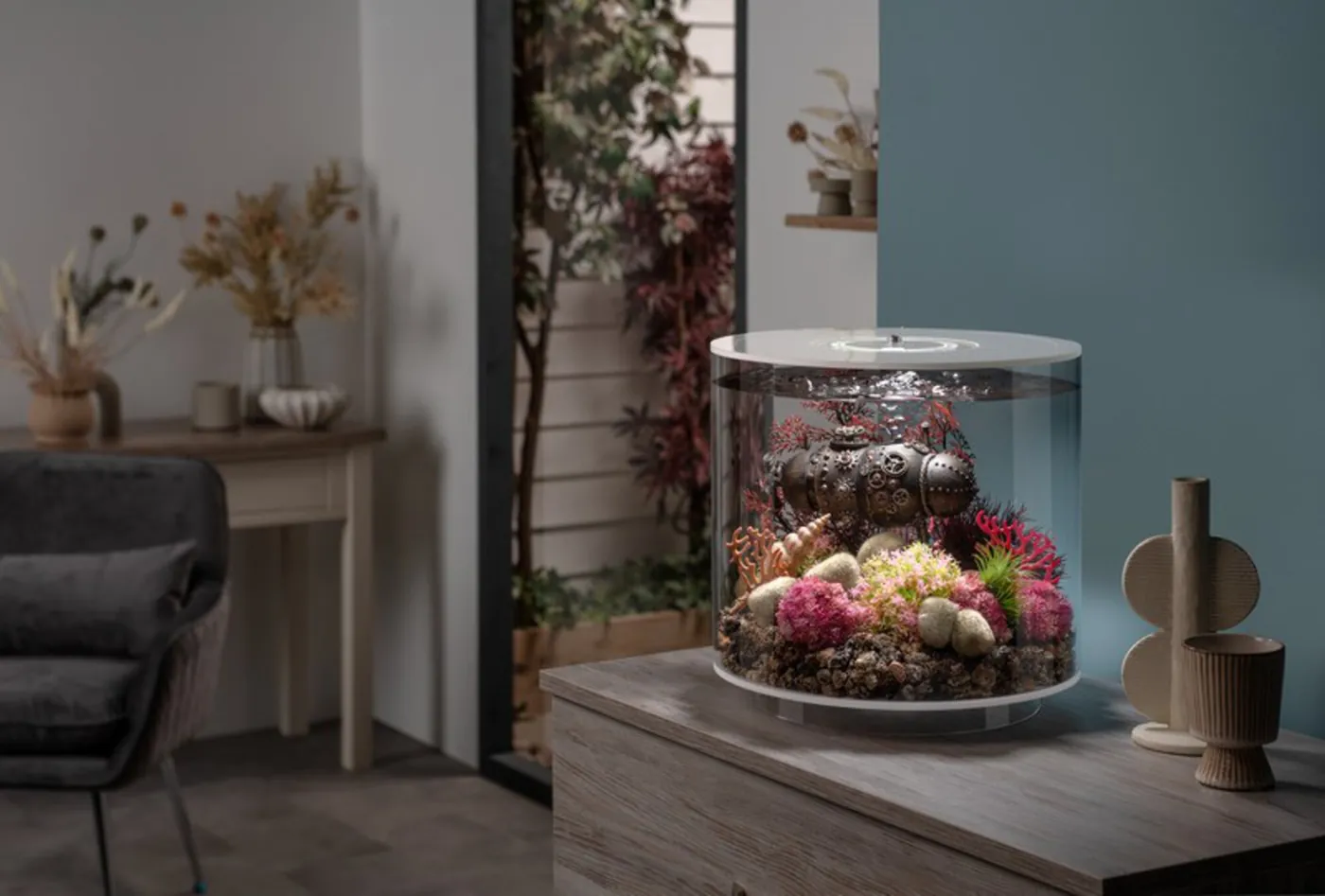 biOrb TUBE 15 MCR på en skjenk