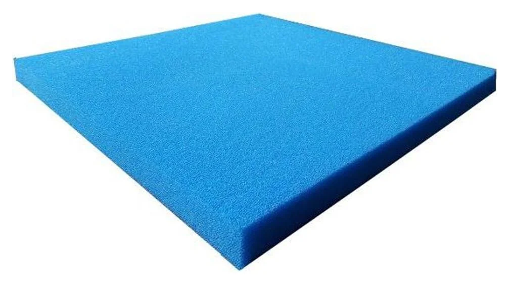 Hel blå filtermatte 50 × 50 × 3 cm grov, klar til å skjæres til filteret