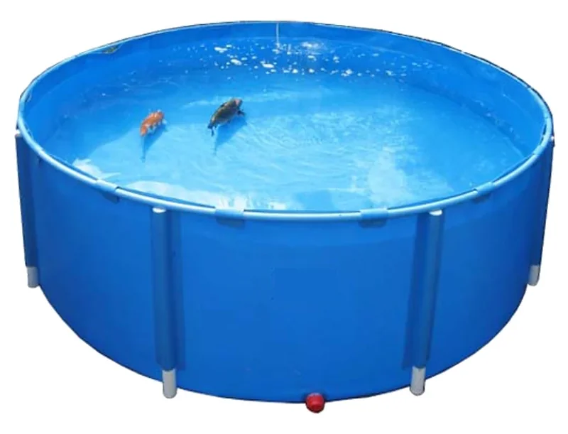 Koibasseng 1600 liter Ø150 × 100 cm med koi i vannet