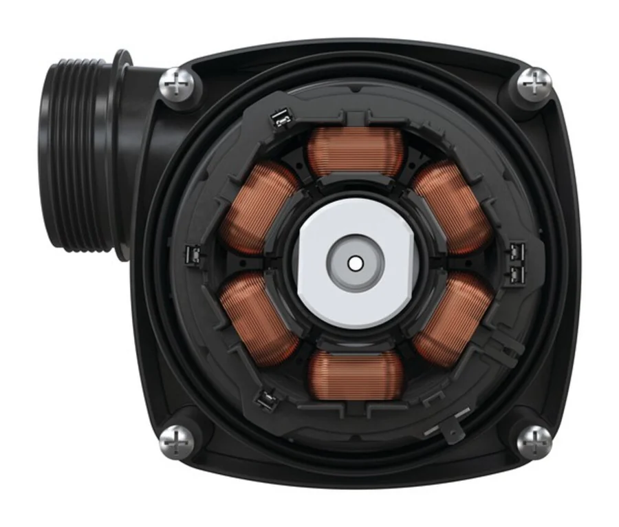 CORE 6-motoren i OASE AquaMax Eco Premium sett forfra, med seks kobberspoler rundt rotoren